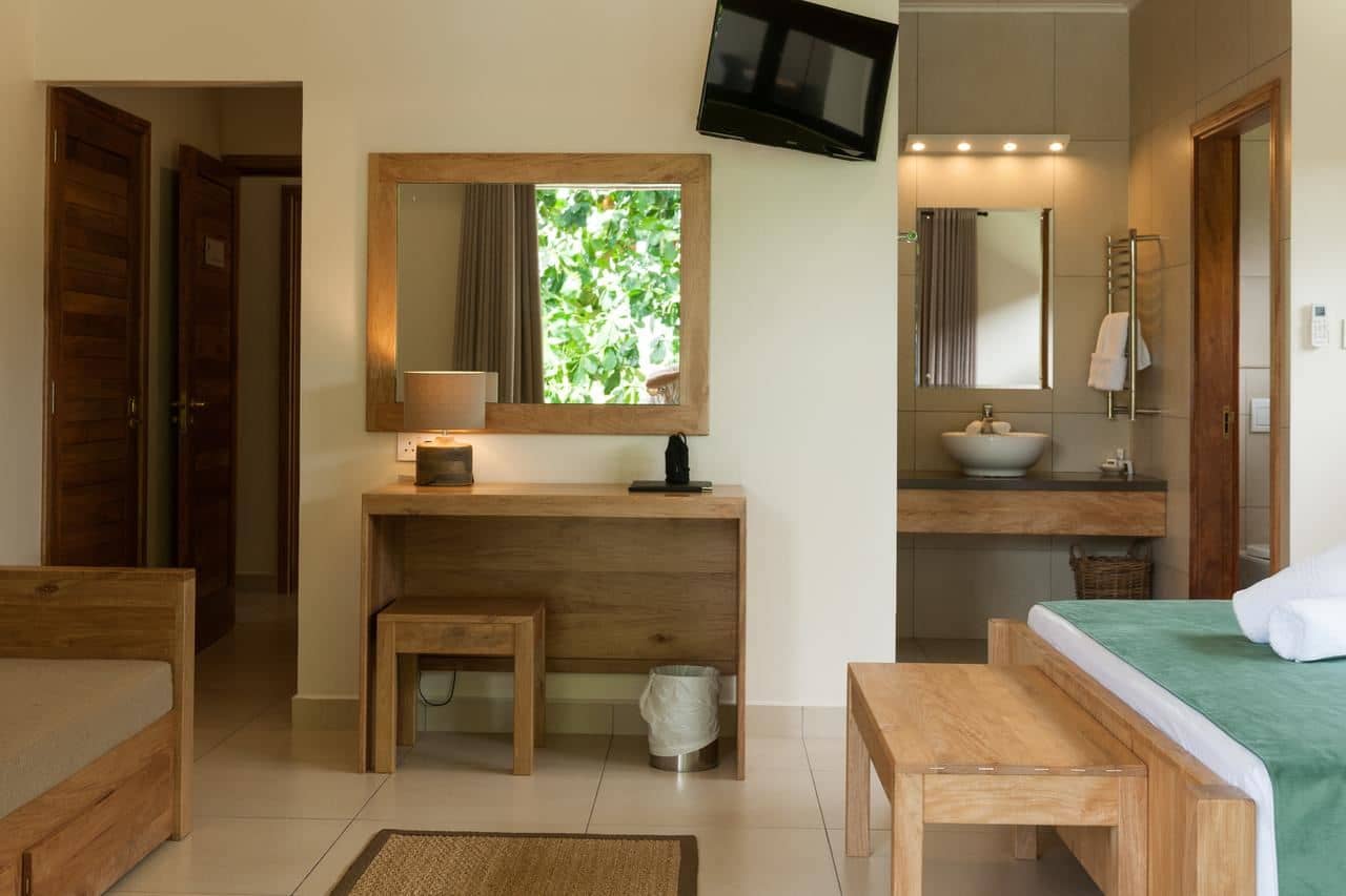 rooms-standard-room