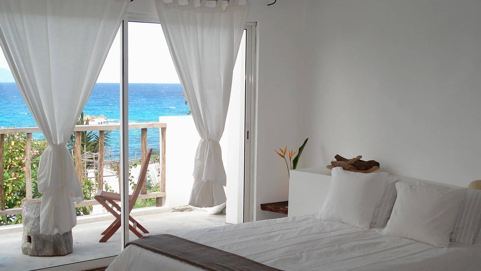 rooms-secret-garden--standard-garden-view-rooms