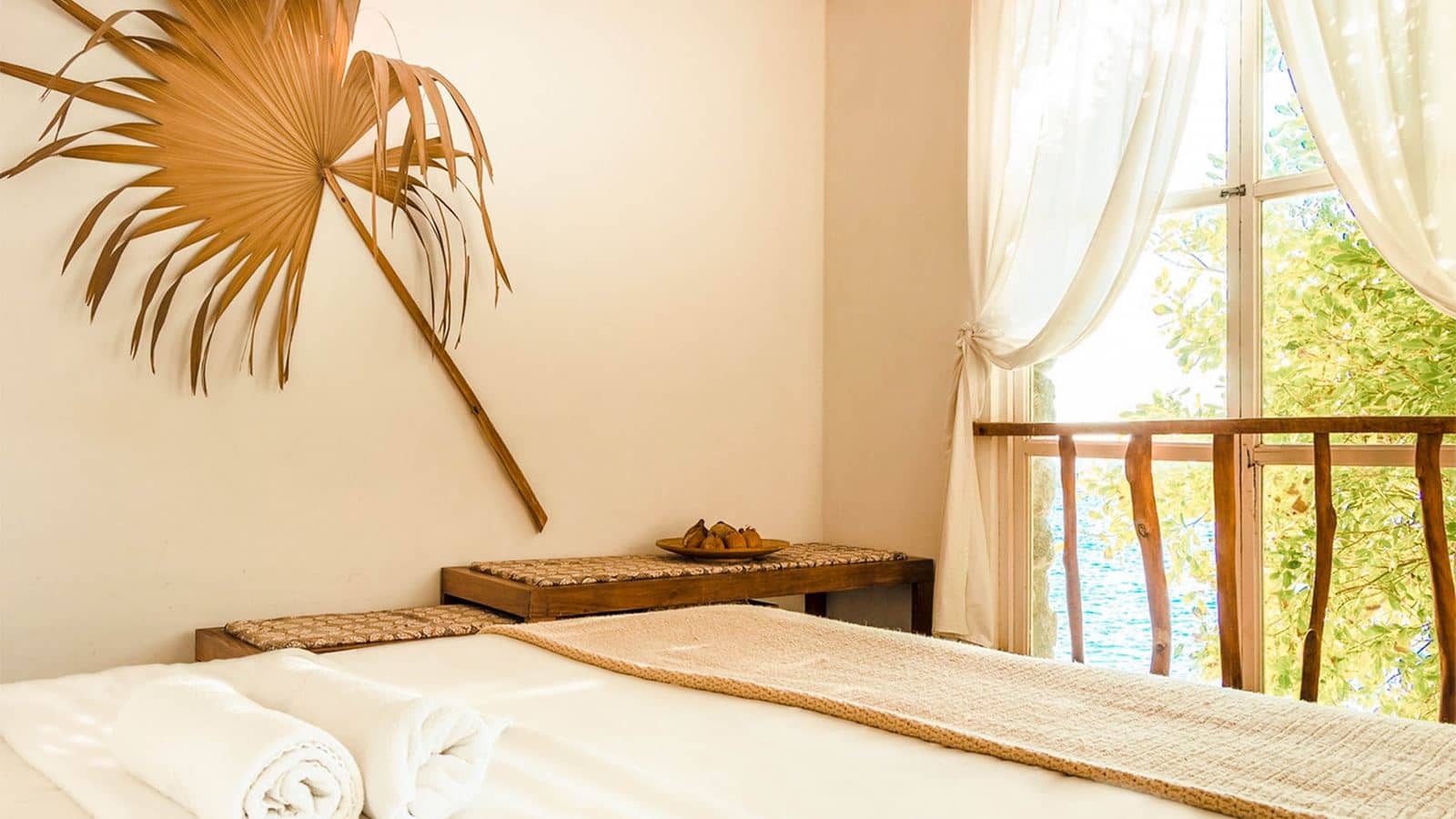 rooms-seaside--sea-view-junior-suites