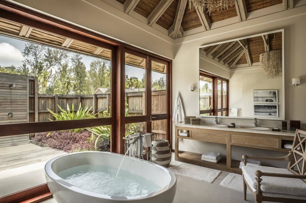 rooms-beach-pool-villa