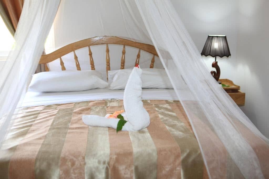 rooms-standard-room