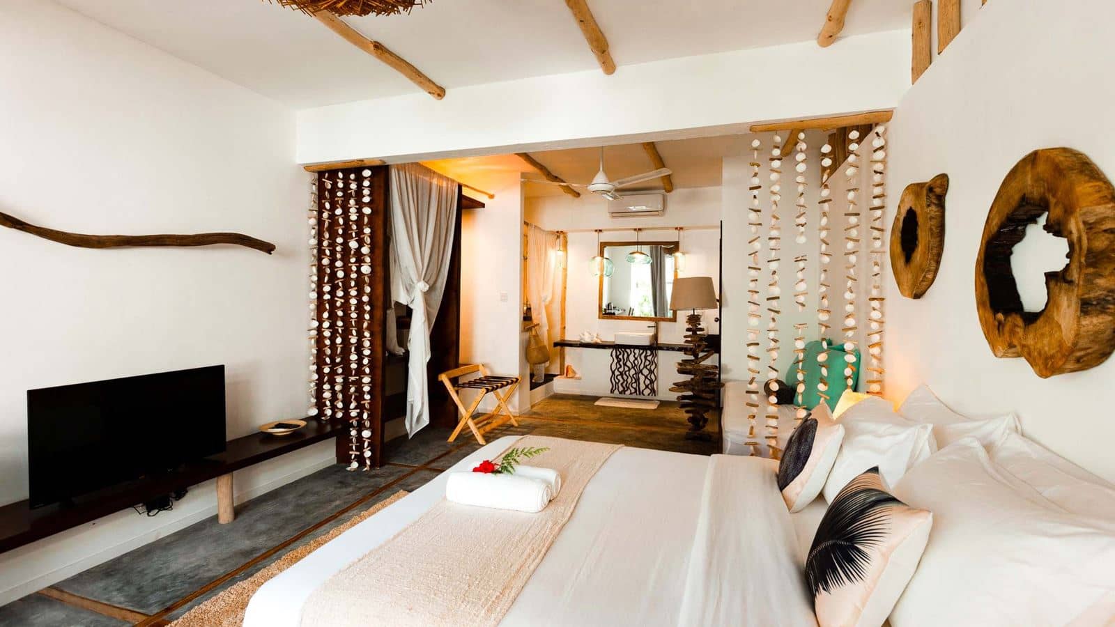 rooms-beach-house--beach-garden-room