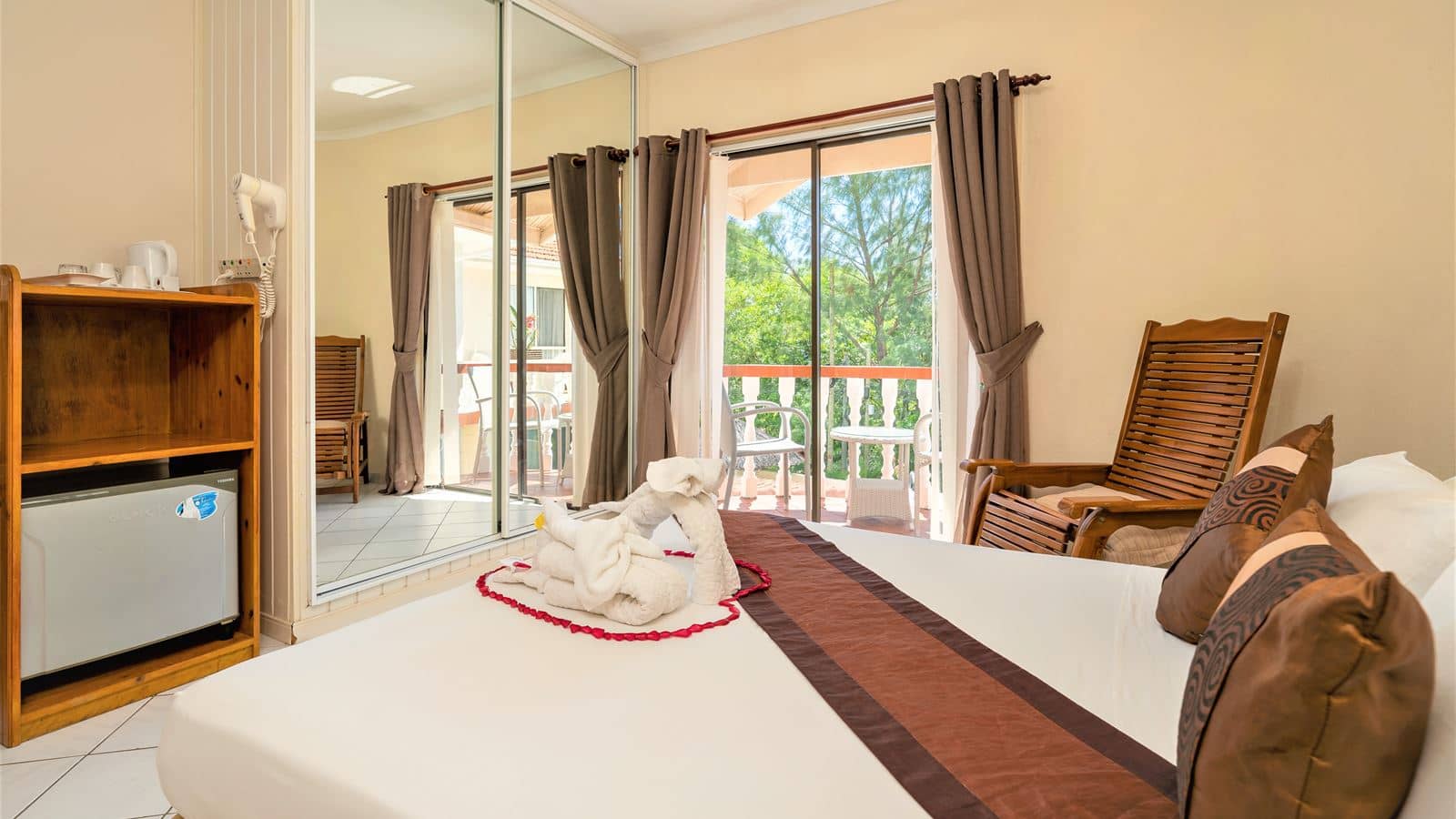 rooms-family-suites