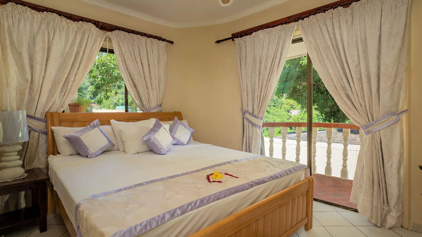 rooms-family-suites