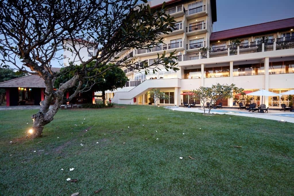 general-main-building