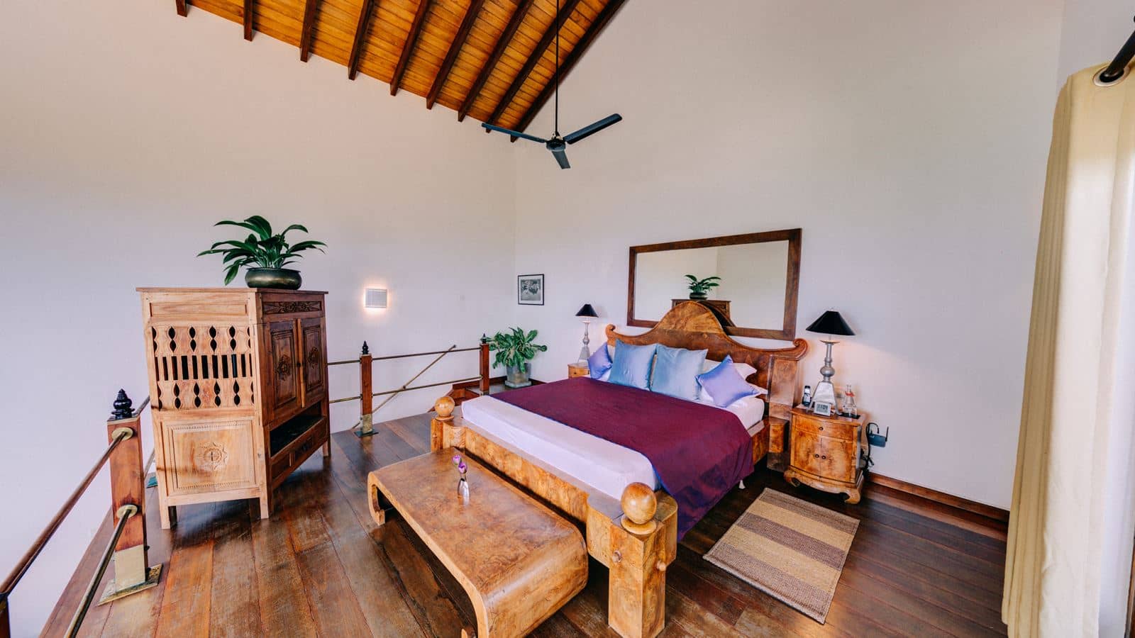 rooms-surya-suite