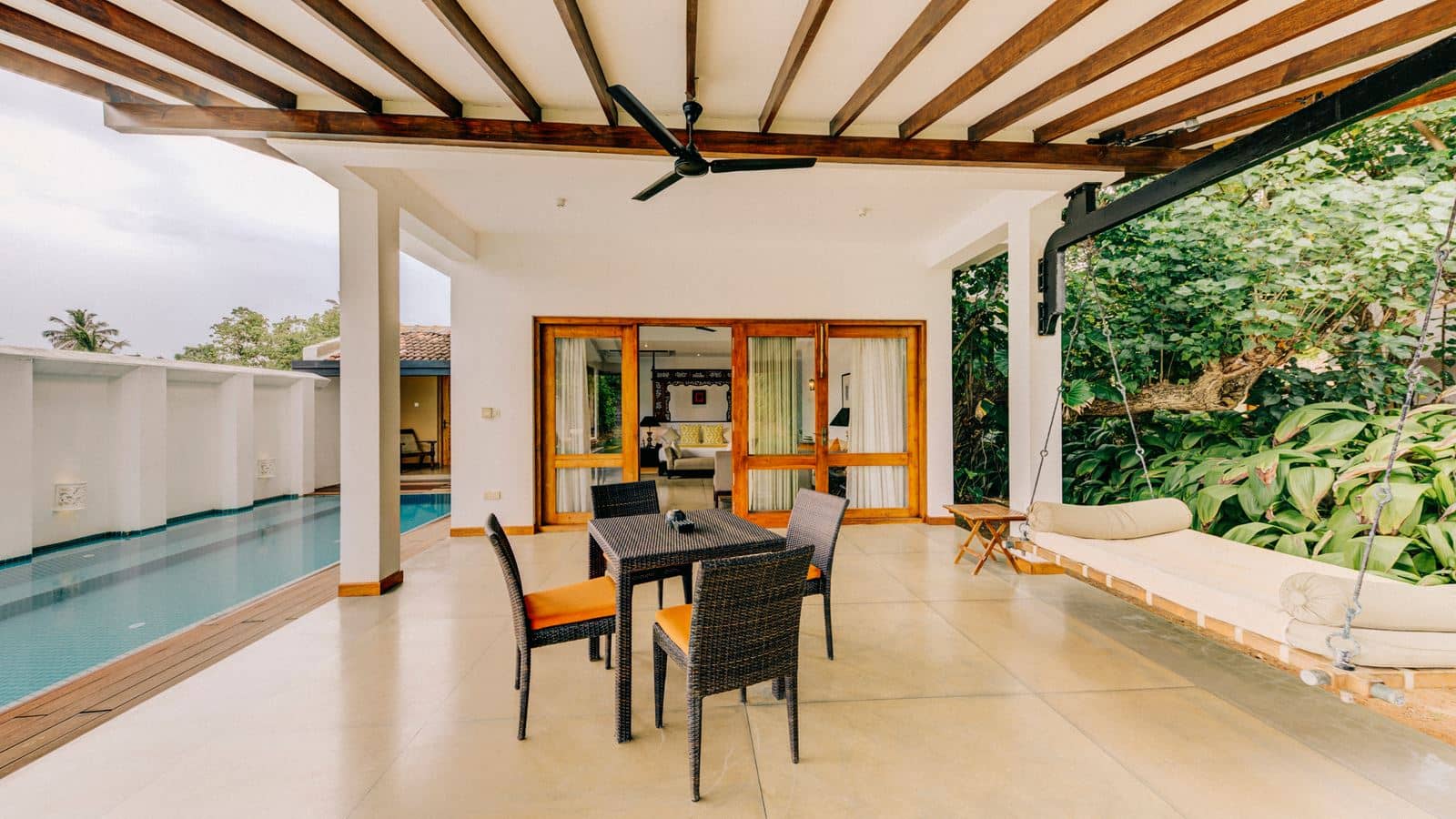 rooms-pool-villa