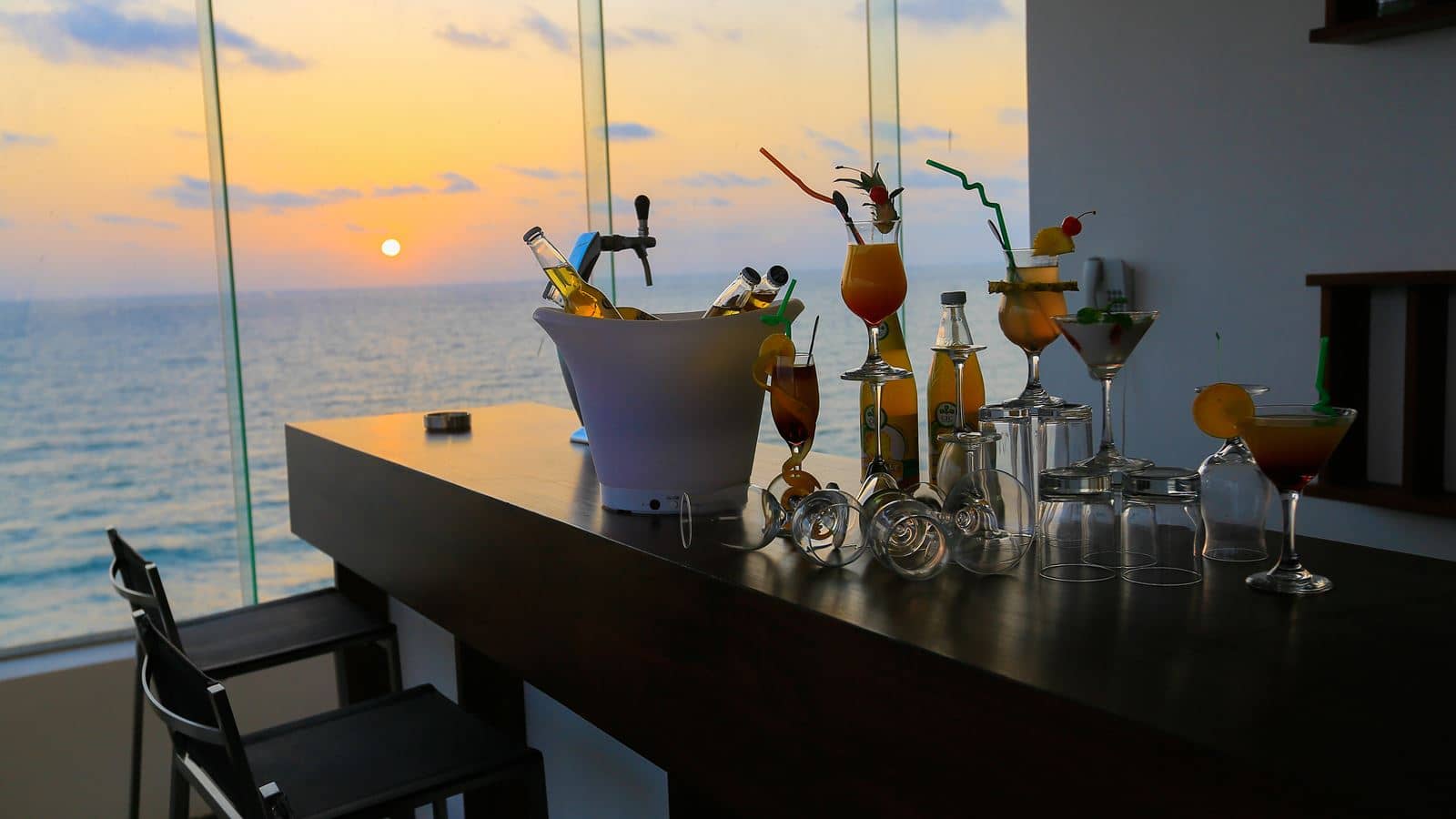 bars-sky-bar