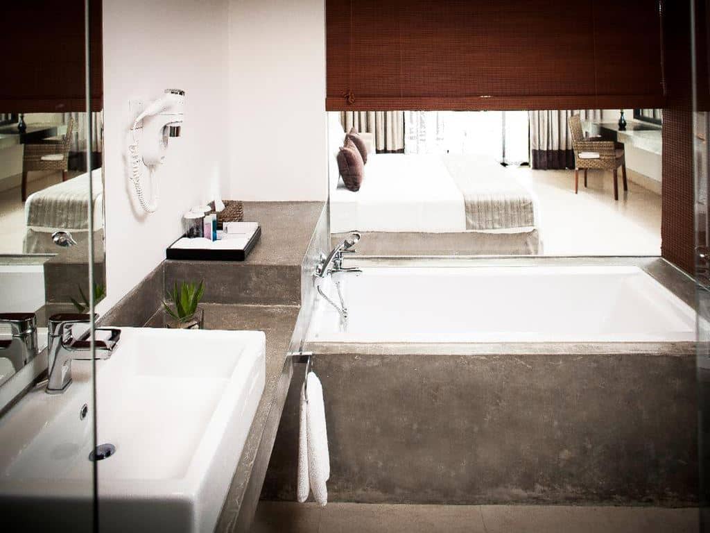 rooms-executive-suite-room
