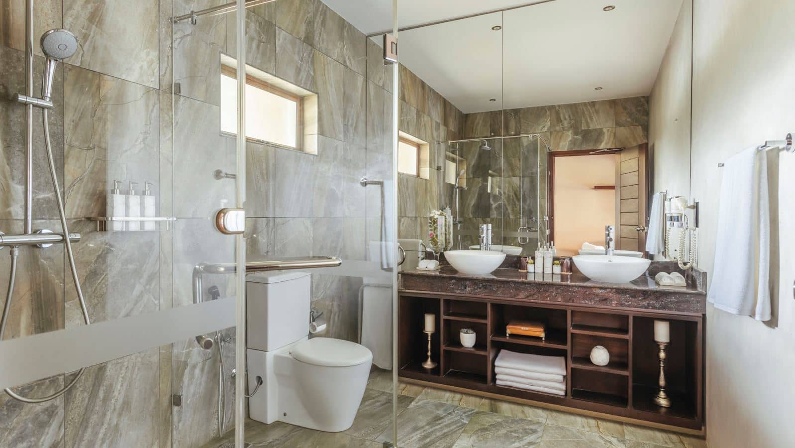rooms-bay-suite