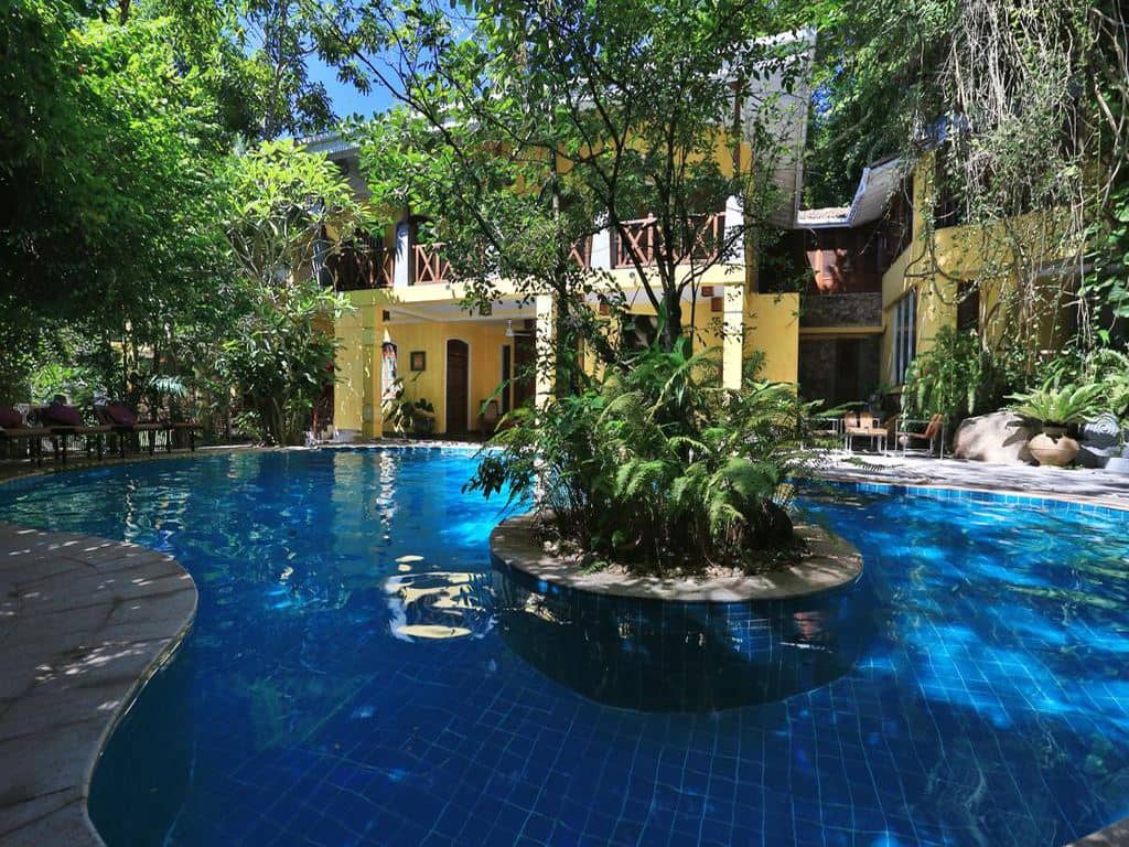 pools-outdoor-pool