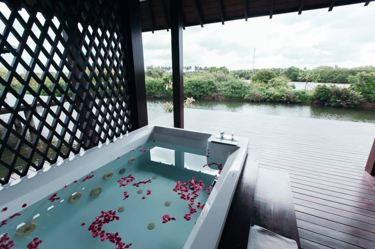 rooms-water-villa