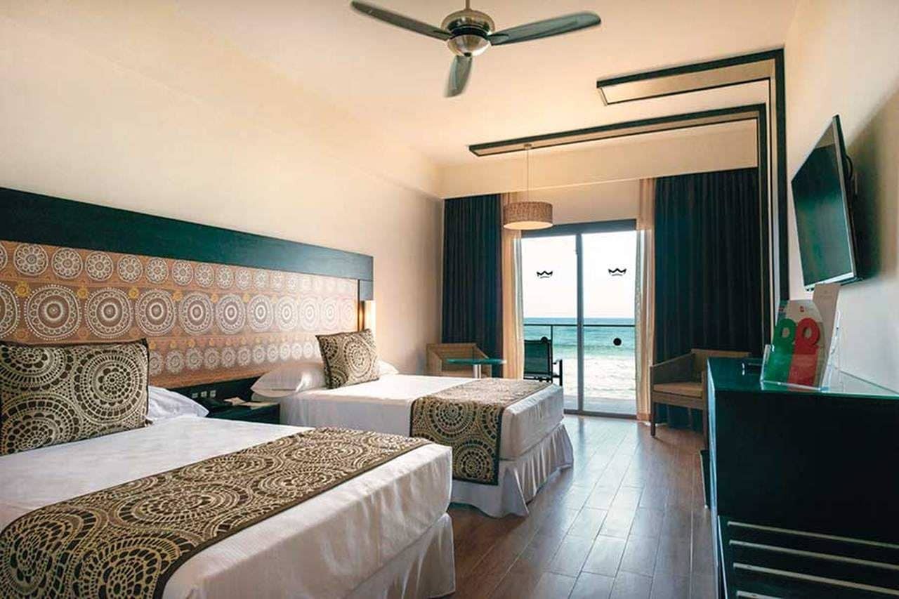 rooms-junior-suite-ocean-sea-view