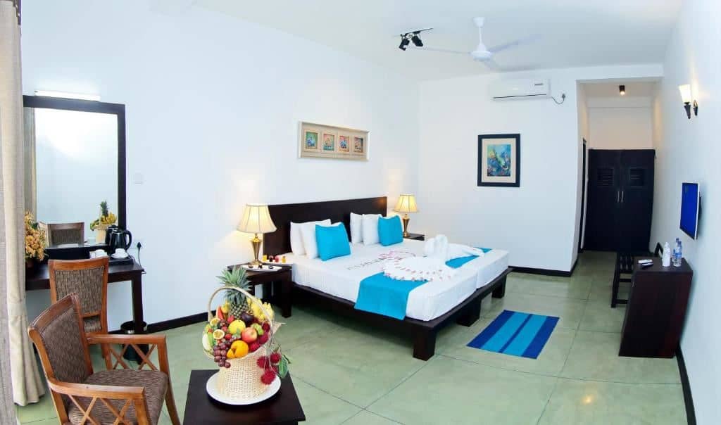 rooms-standard-room