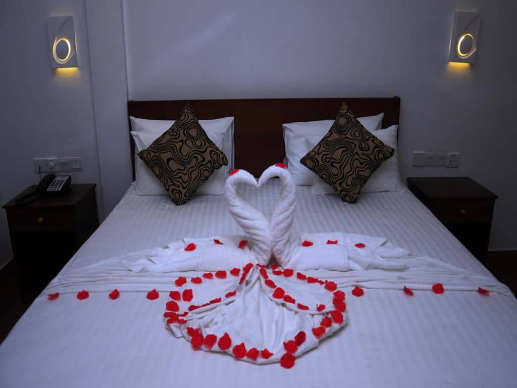 rooms-deluxe-room