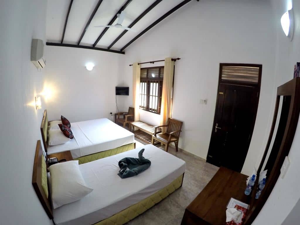 rooms-standard-room