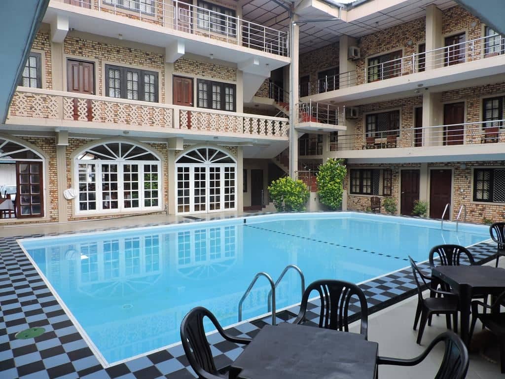 pools-outdoor-pool