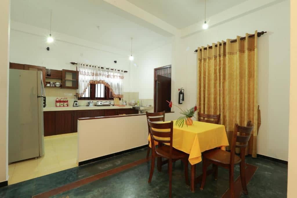 rooms-suite-room