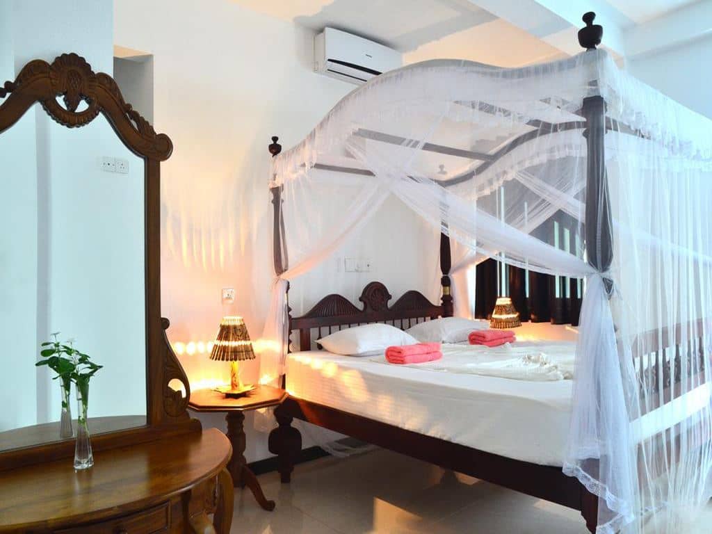 rooms-double-room-with-balcony