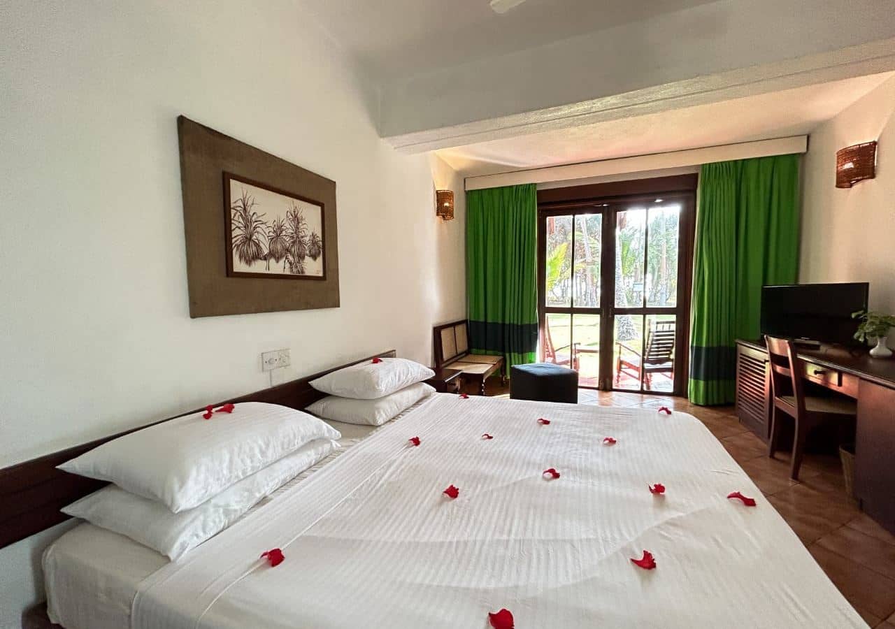 rooms-deluxe-room