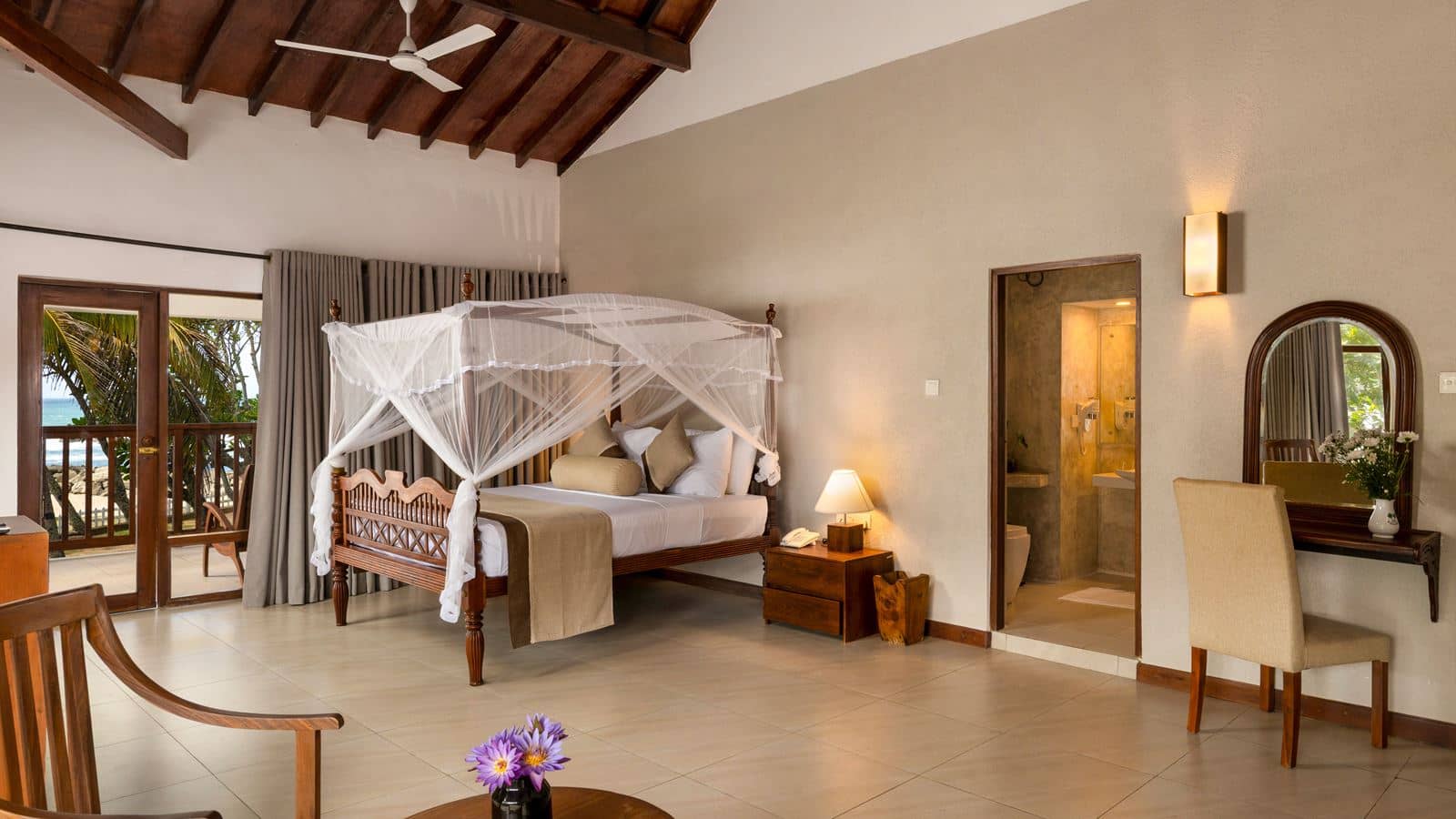 rooms-standard-sea-side-view-room