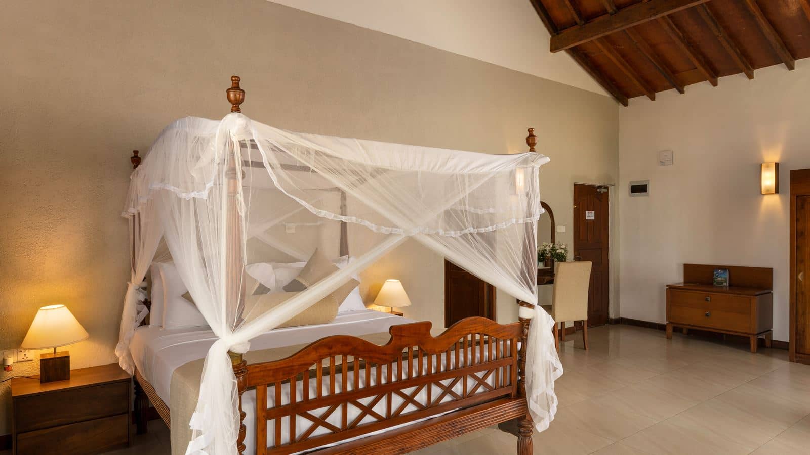 rooms-superior-sea-view-room