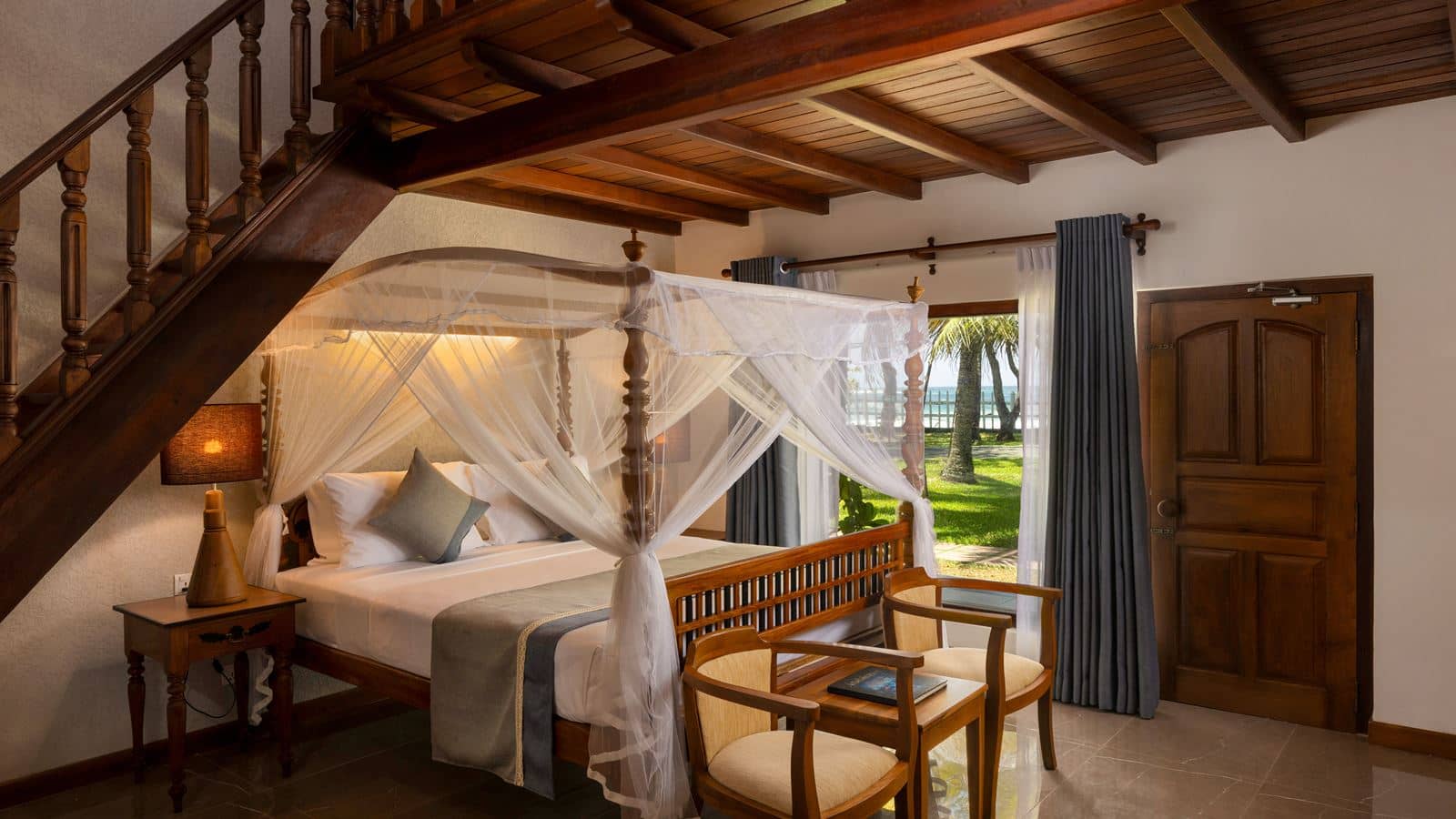 rooms-superior-sea-view-room