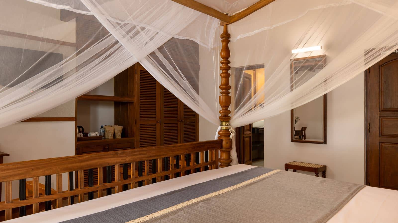 rooms-superior-sea-view-room