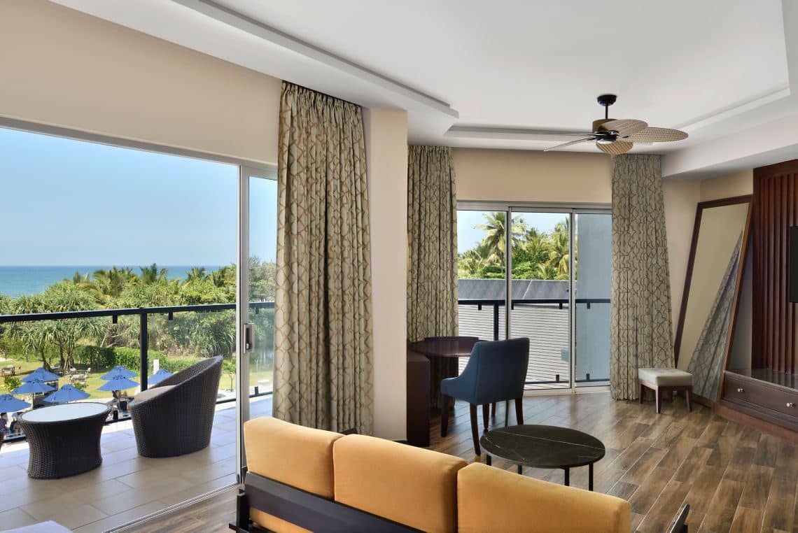 rooms-junior-ocean-view-suite