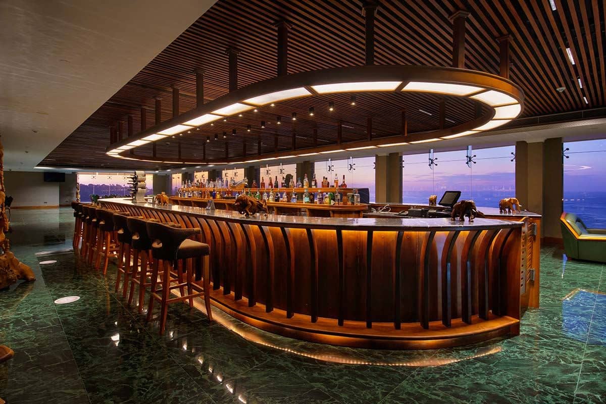 bars-sky-lounge