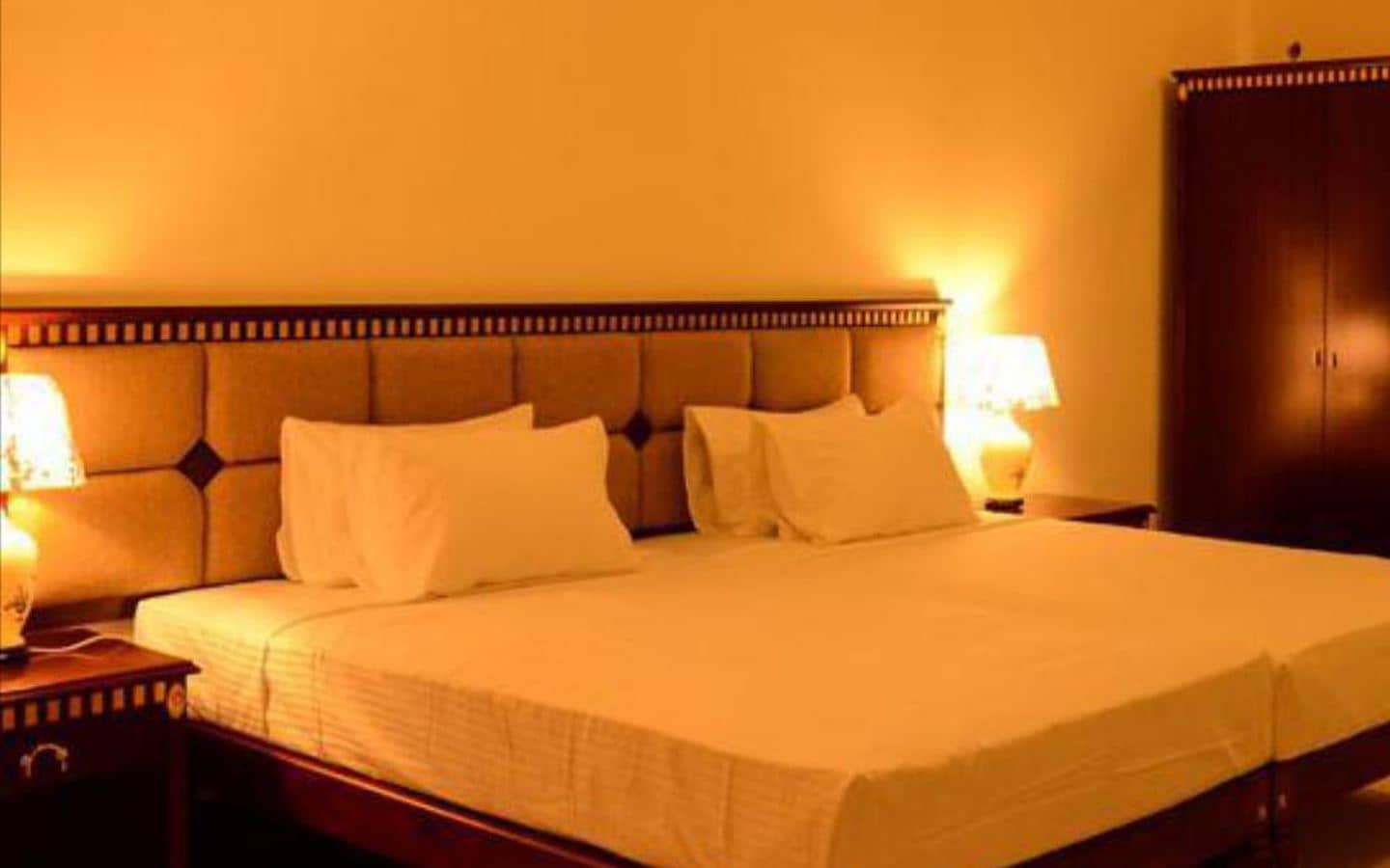 rooms-standard-room