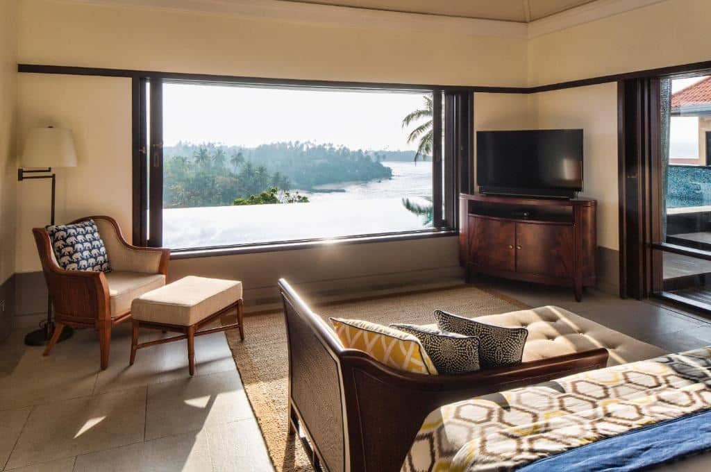 rooms-pool-villa