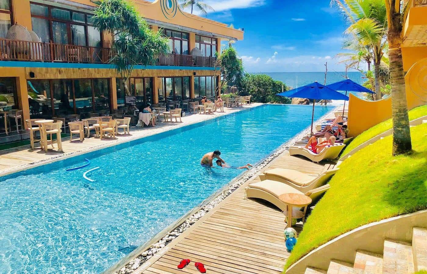 pools-outdoor-pool