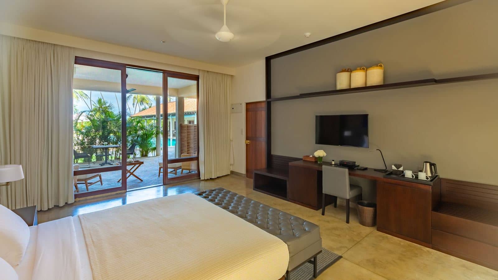 rooms-superior-room