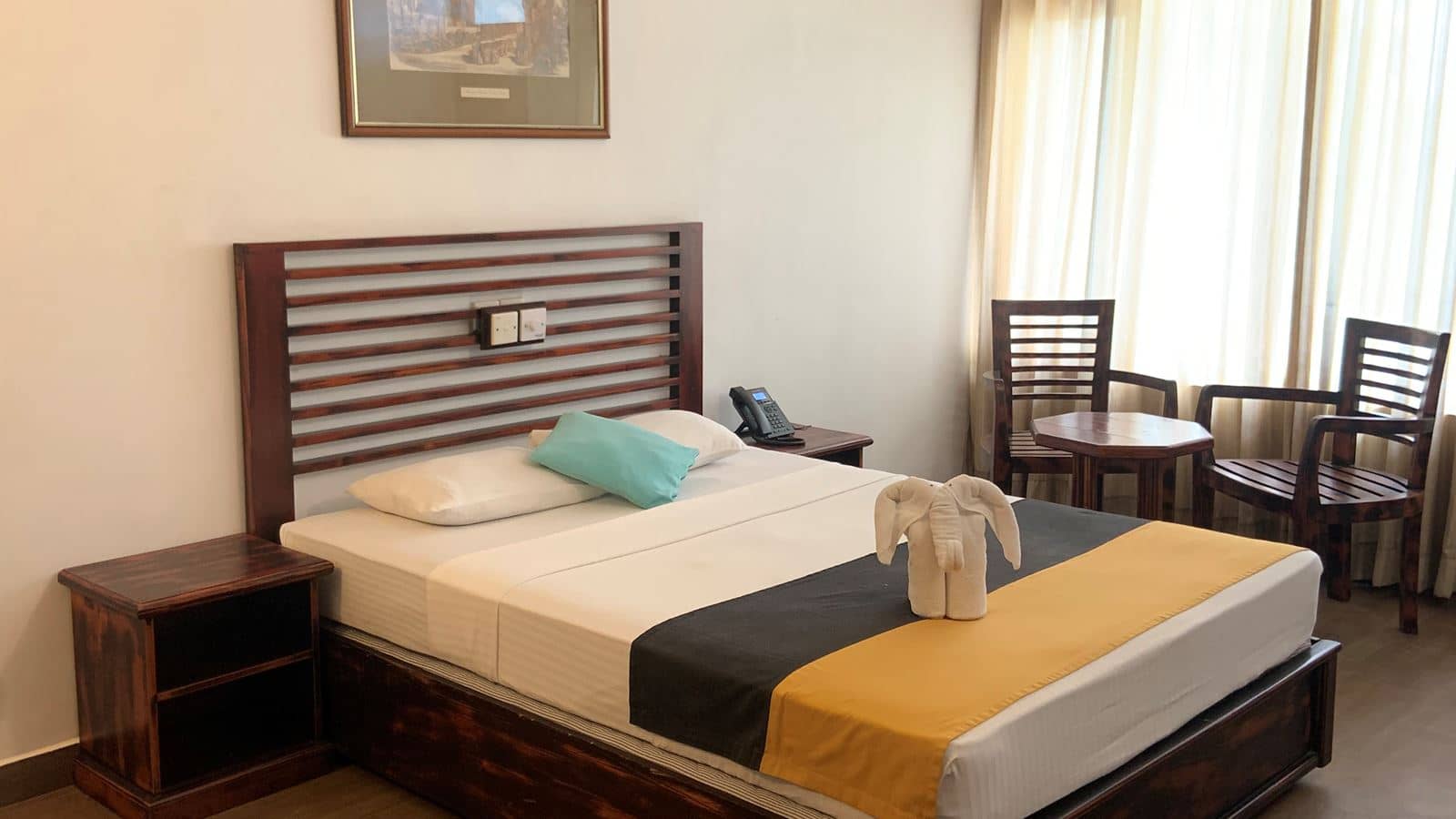rooms-deluxe-non-ocean-view