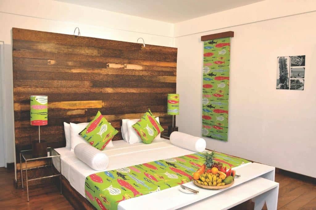 rooms-deluxe-room