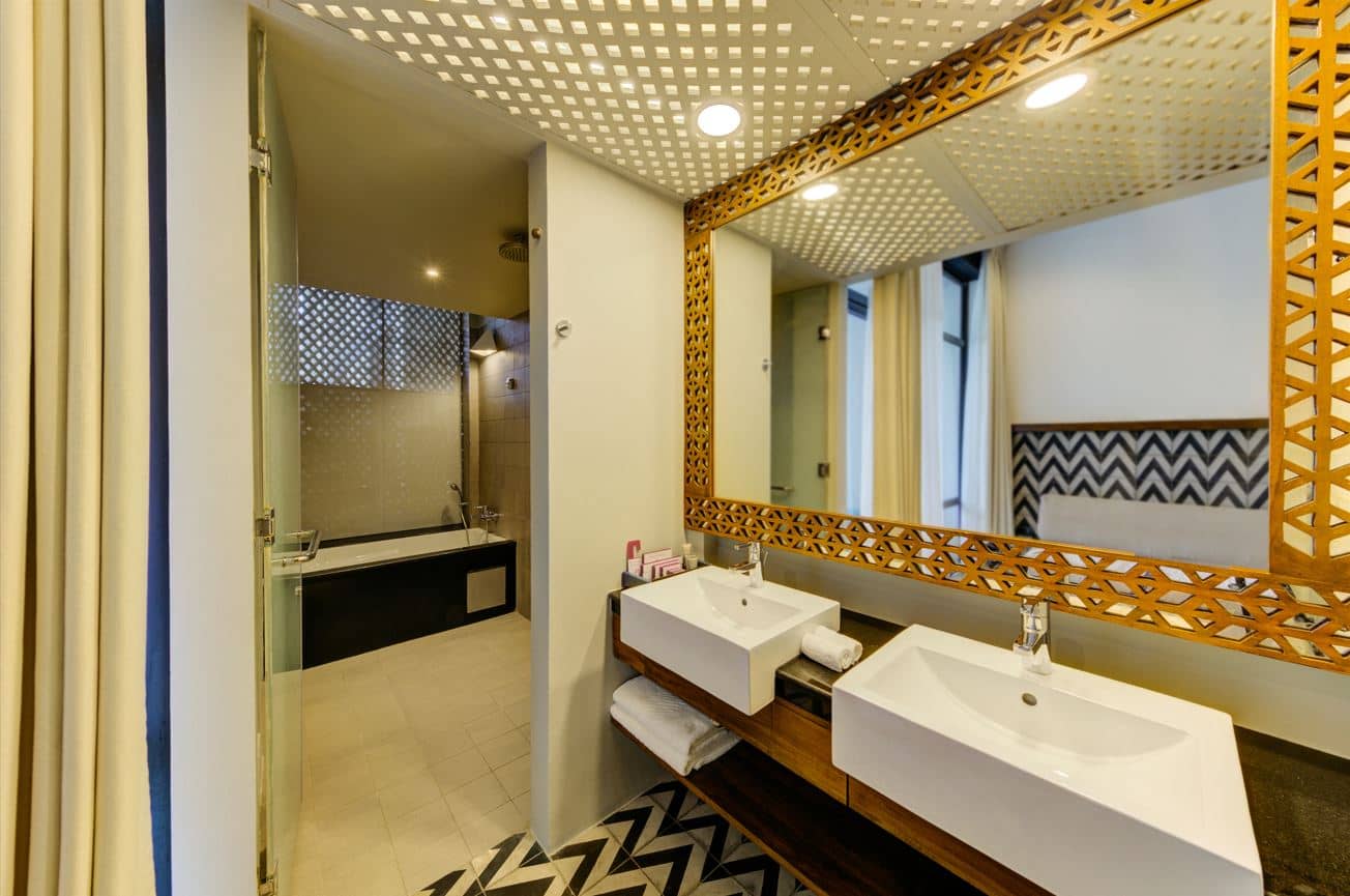 rooms-deluxe-room