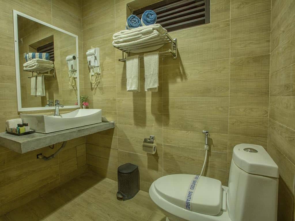 rooms-standard-sea-view-and--non--sea-view-rooms