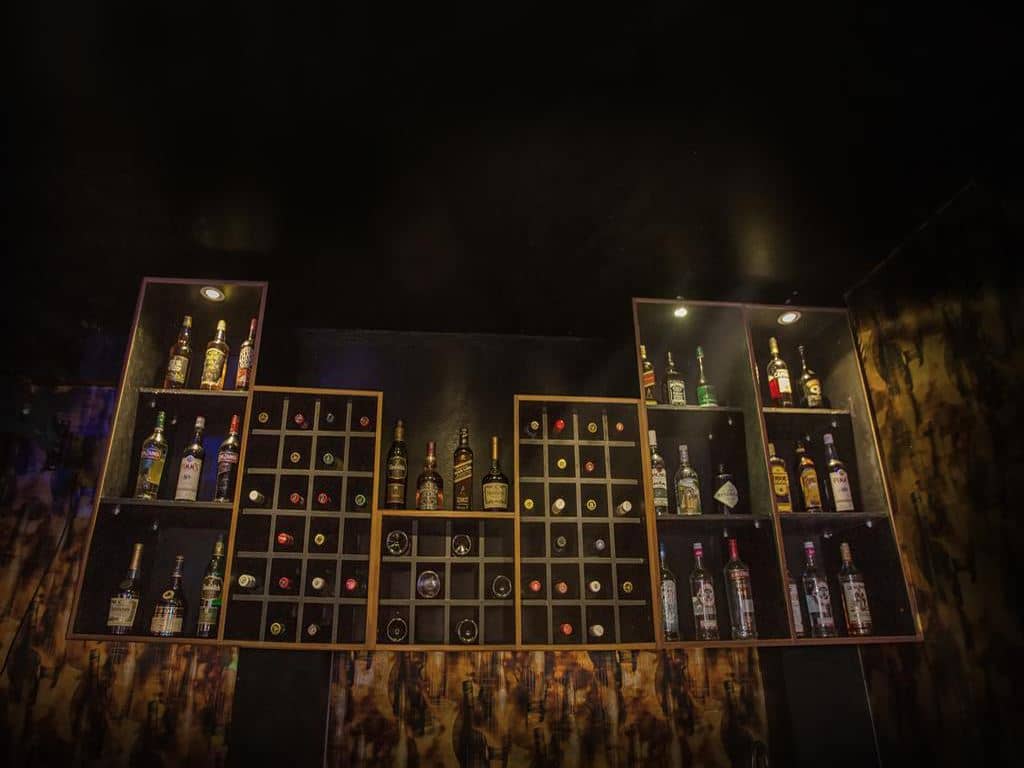 bars-main-bar