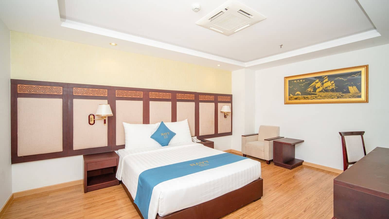 rooms-superior-room