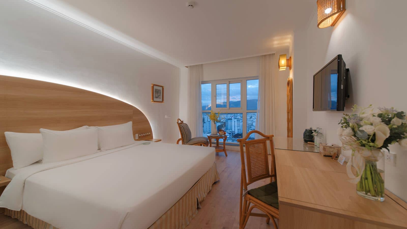 rooms-cozy-city-view-child-without-extra-bed