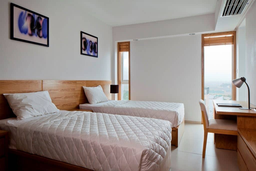 rooms-superior-city--mountain-view