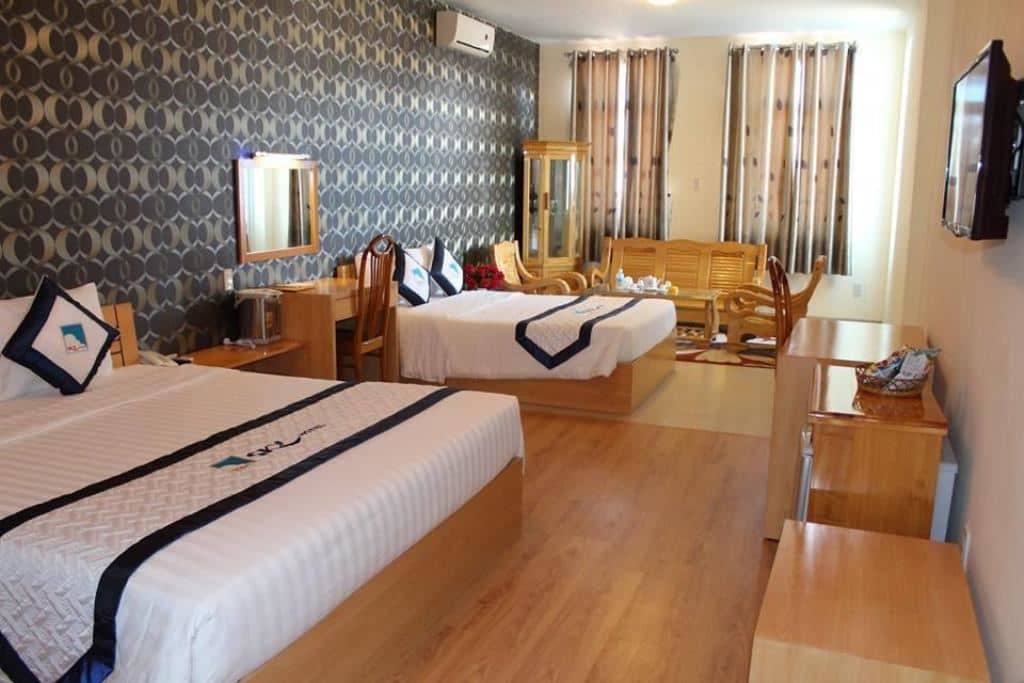 rooms-superior-room