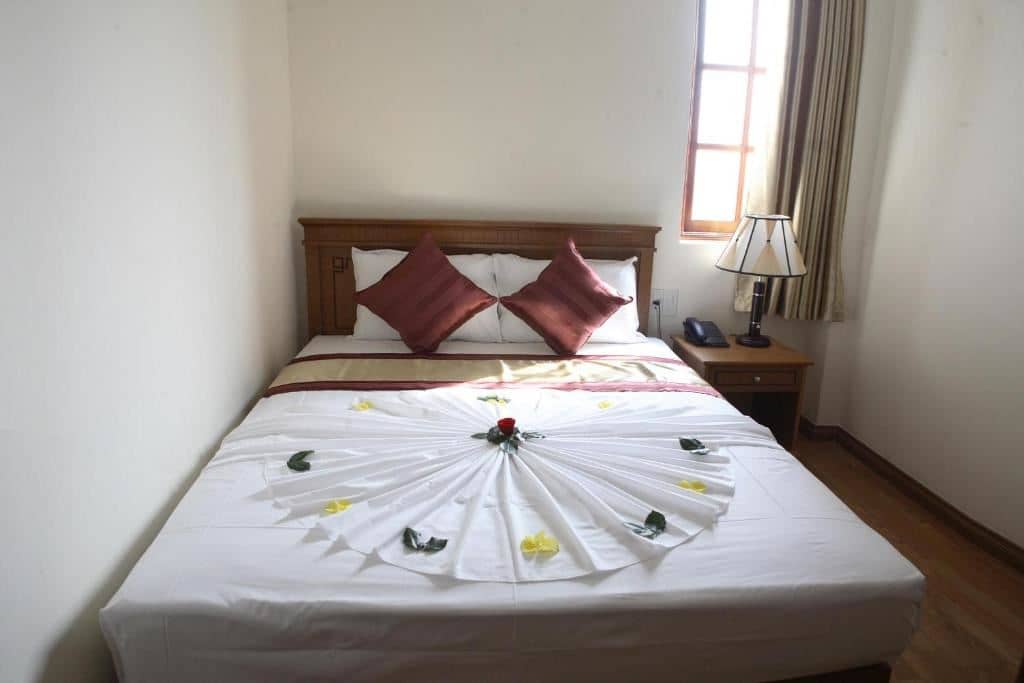 rooms-standard-room
