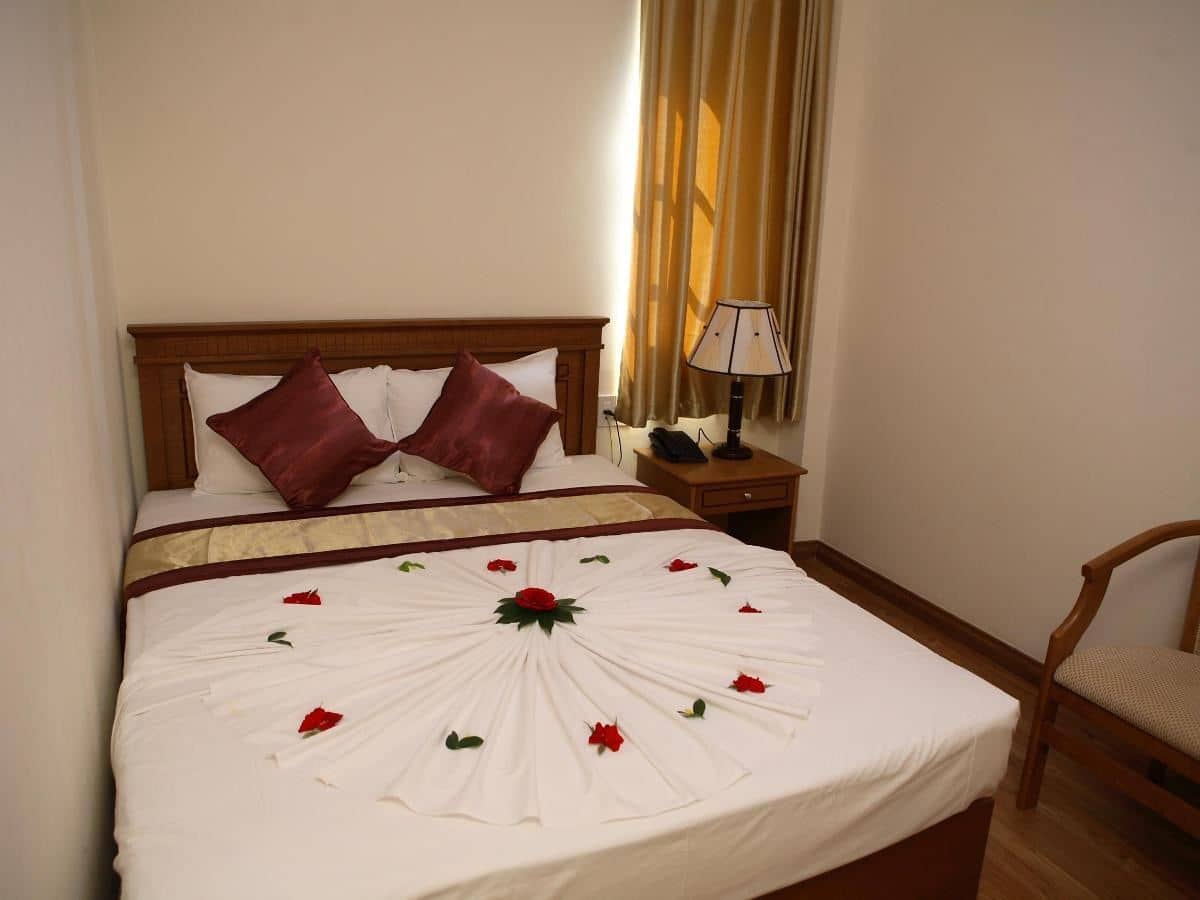 rooms-standard-double-room