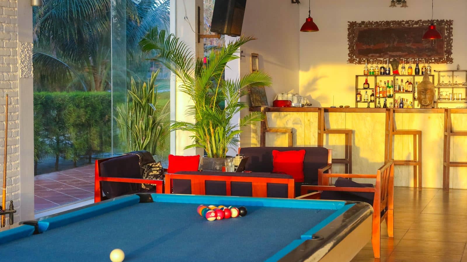 bars-beach-bar