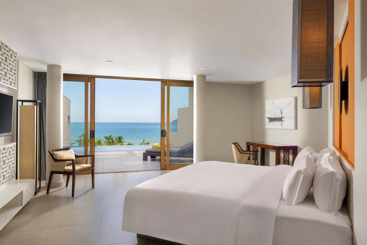 rooms-seaview-1bedroom-pool-suite