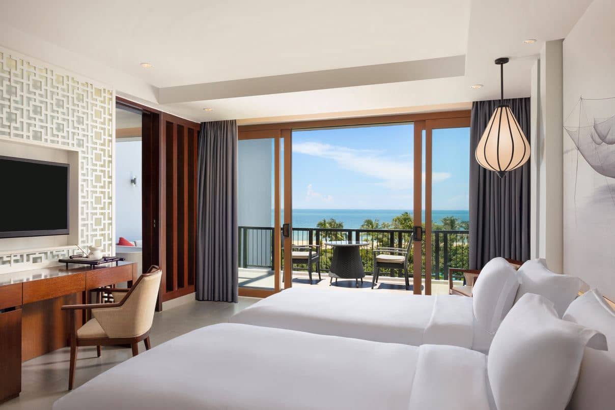 rooms-seaview-1bedroom-pool-suite