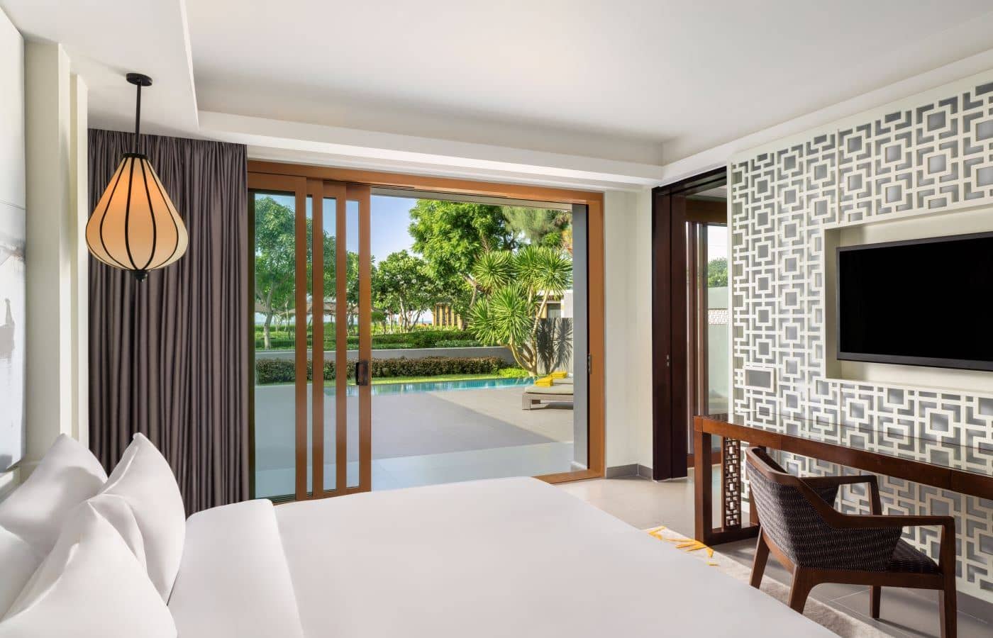rooms-courtyard-2bedroom-pool-suite