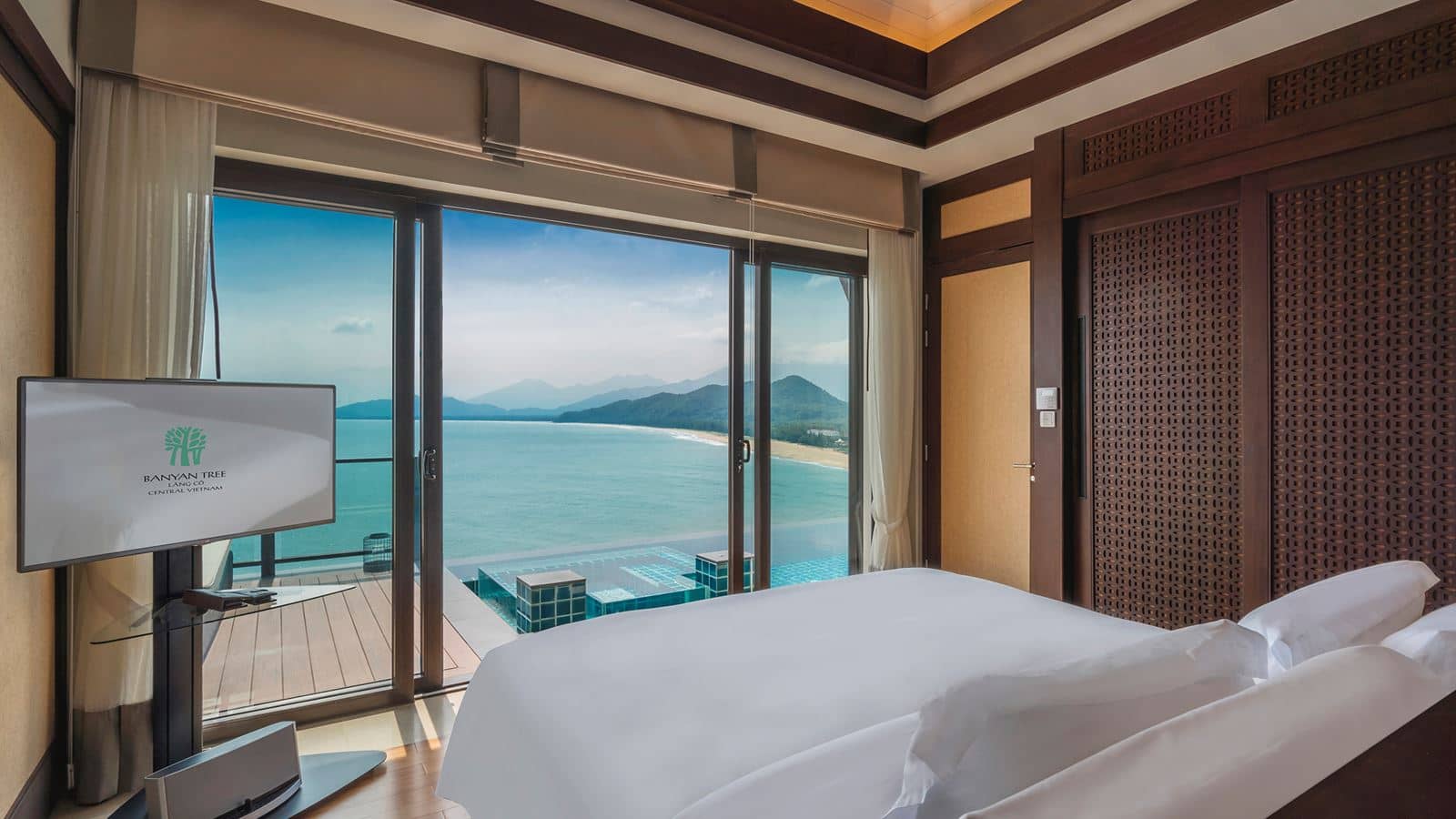 rooms-2bedroom-sea-view-hill-pool-villa